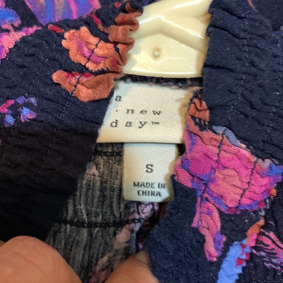 A new day dress - Picture 6 of 7